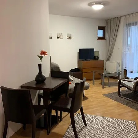 Patio 50 M Od Plazy Apartament