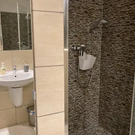 Patio 50 M Od Plazy *